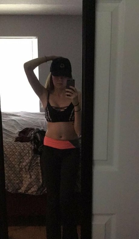 Nacktes geleaktes OnlyFans-Foto von Babymystic