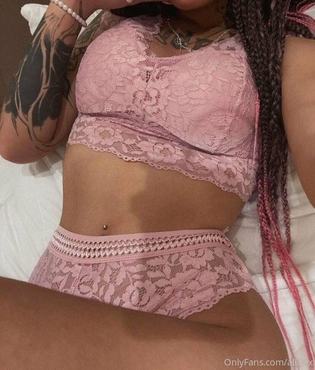 Nacktes geleaktes OnlyFans-Foto von Alisex