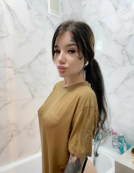 Nacktes geleaktes OnlyFans-Foto von Alisex