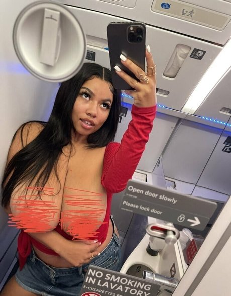 Nacktes geleaktes OnlyFans-Foto von Spoiledlayla2