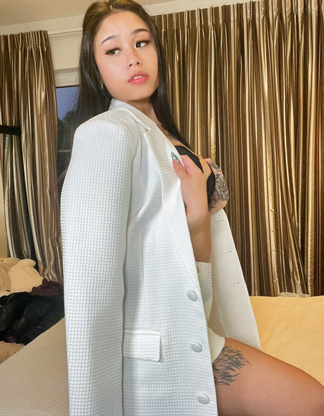 Nacktes geleaktes OnlyFans-Foto von Lunayue