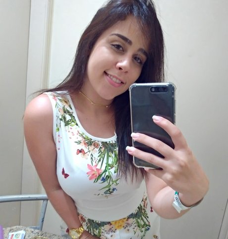Nacktes geleaktes OnlyFans-Foto von Millenecarolina