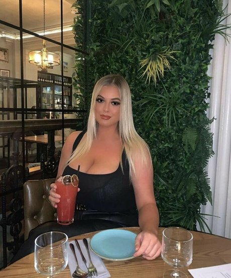 Nacktes geleaktes OnlyFans-Foto von Alexandra Spencer