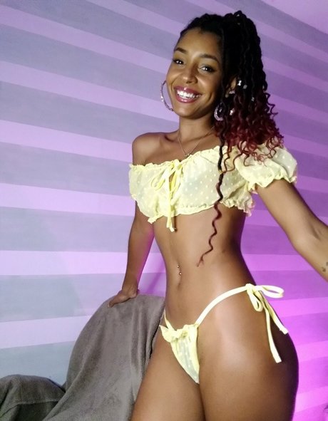 Nacktes geleaktes OnlyFans-Foto von Sttella
