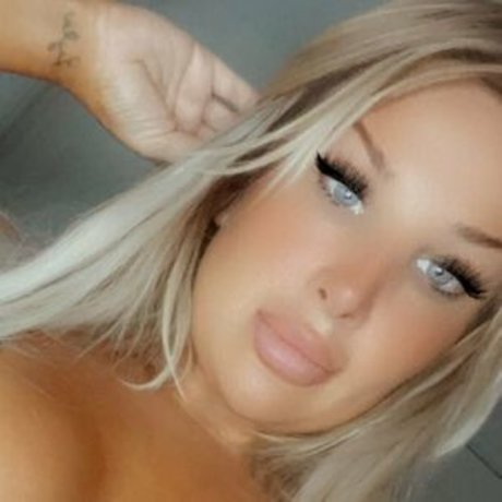 Nacktes geleaktes OnlyFans-Foto von Hayley Hollywood