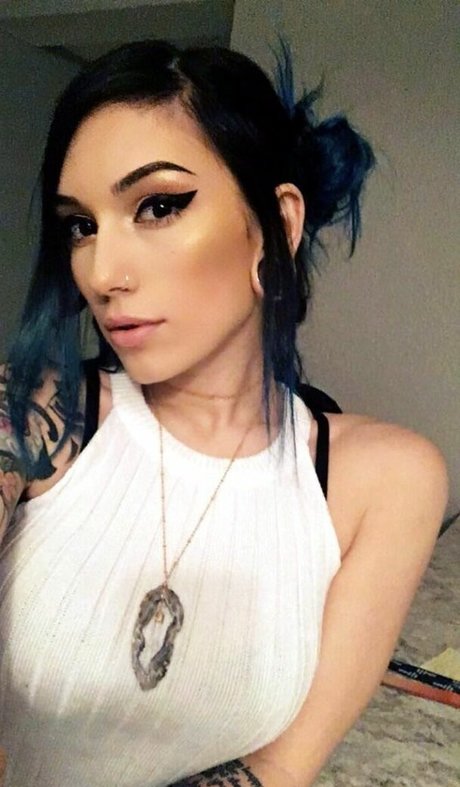 Nacktes geleaktes OnlyFans-Foto von Pterodactylsftw