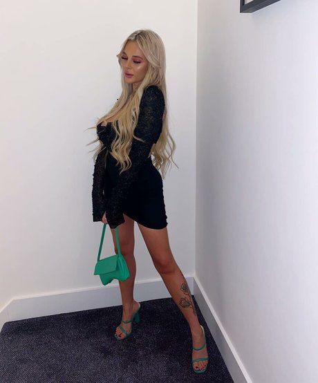 Nacktes geleaktes OnlyFans-Foto von Andelika