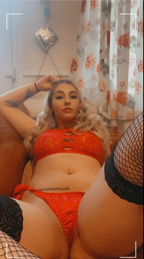 Nacktes geleaktes OnlyFans-Foto von Poppyalex