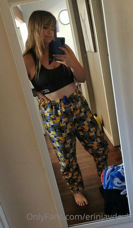 Nacktes geleaktes OnlyFans-Foto von Erinjaydavis