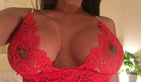 Nacktes geleaktes OnlyFans-Foto von Kiranhayer