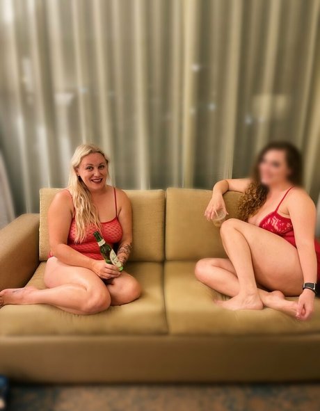 Nacktes geleaktes OnlyFans-Foto von Countrycockqueenfree