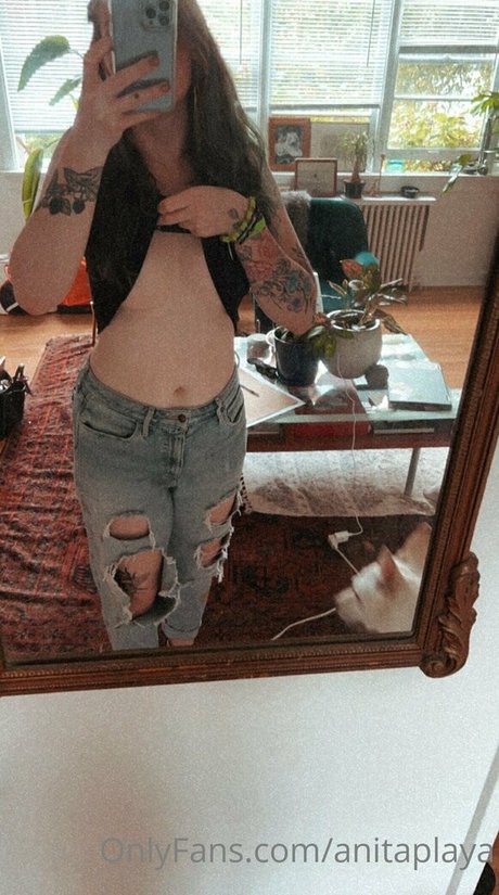 Nacktes geleaktes OnlyFans-Foto von Anita Playa