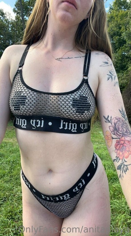 Nacktes geleaktes OnlyFans-Foto von Anita Playa