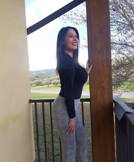 Nacktes geleaktes OnlyFans-Foto von Ileniatenaa
