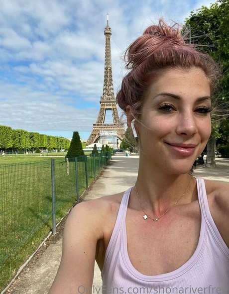 Nacktes geleaktes OnlyFans-Foto von Shonariverfree
