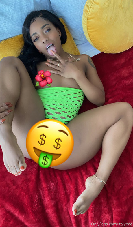 Nacktes geleaktes OnlyFans-Foto von Italybae