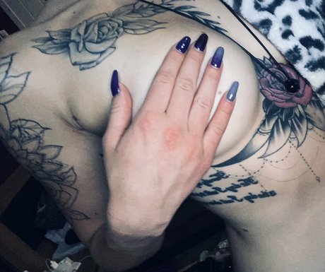 Nacktes geleaktes OnlyFans-Foto von Joymontana