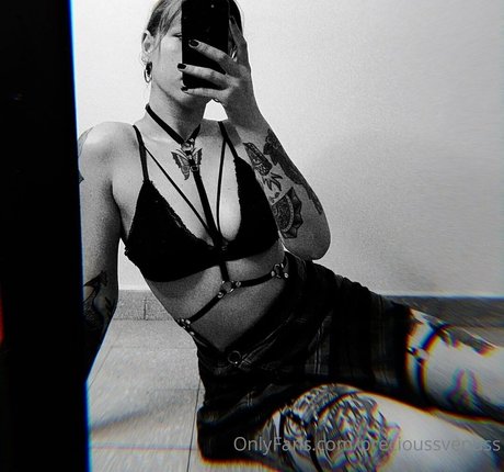 Nacktes geleaktes OnlyFans-Foto von Precioussvenuss