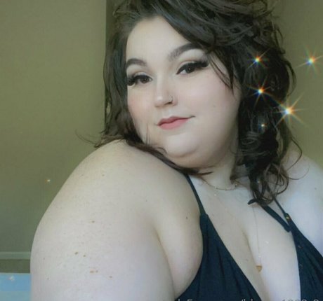 Nacktes geleaktes OnlyFans-Foto von Blynne19982