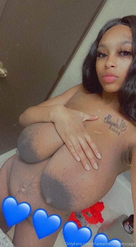 Nacktes geleaktes OnlyFans-Foto von Tharealnenebalenciaga