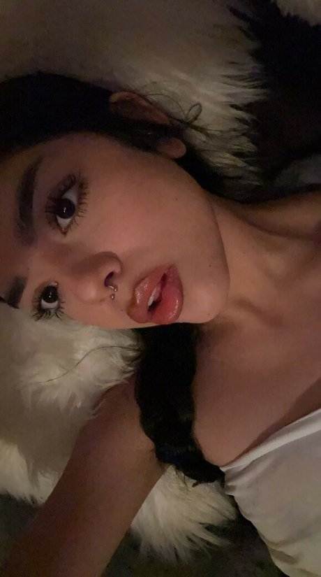 Nacktes geleaktes OnlyFans-Foto von Cyberiariley