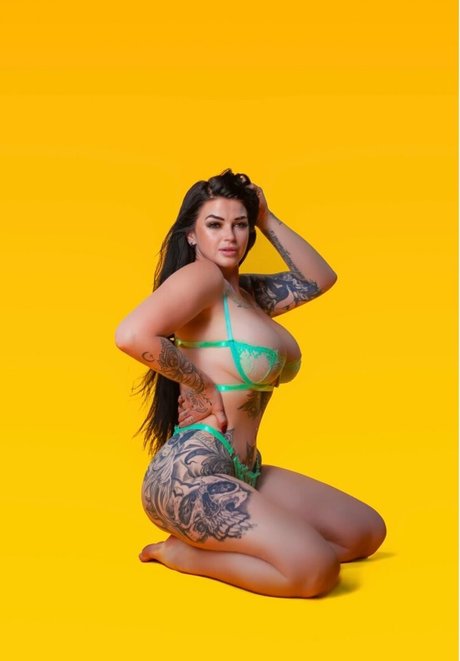 Nacktes geleaktes OnlyFans-Foto von Missbabyann