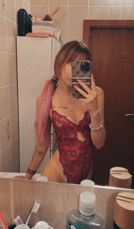 Nacktes geleaktes OnlyFans-Foto von Sweetkejty