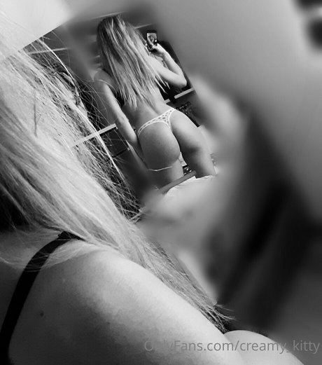 Nacktes geleaktes OnlyFans-Foto von Creamykitty