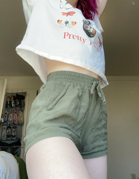 Nacktes geleaktes OnlyFans-Foto von Bbygirlsage