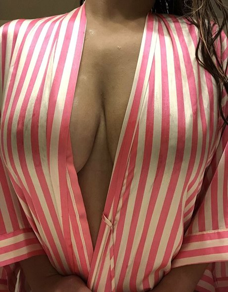 Nacktes geleaktes OnlyFans-Foto von Brunettegurl