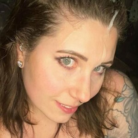 Nacktes geleaktes OnlyFans-Foto von Frostedcupcake92
