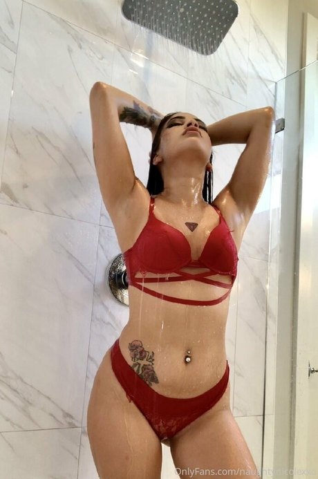 Nacktes geleaktes OnlyFans-Foto von Naughtynicolexxo