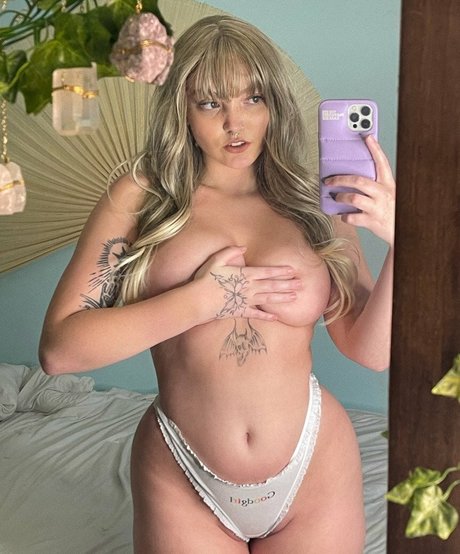 Nacktes geleaktes OnlyFans-Foto von Silkylace0