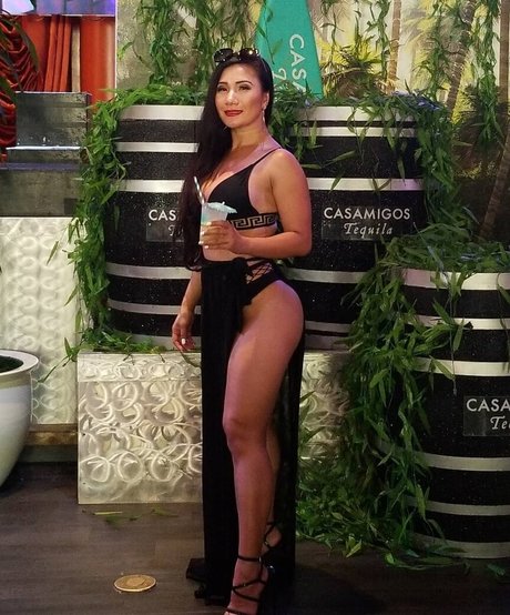 Nacktes geleaktes OnlyFans-Foto von Tina Kham