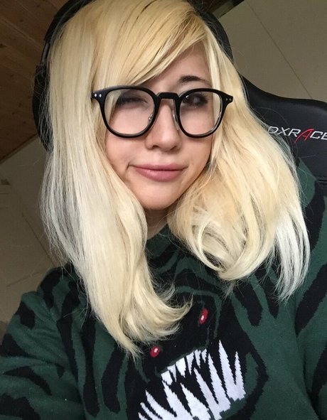 Nacktes geleaktes OnlyFans-Foto von Sinneddonut