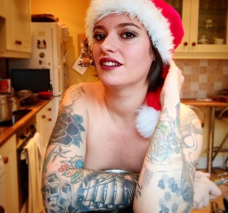 Nacktes geleaktes OnlyFans-Foto von Jack Monroe