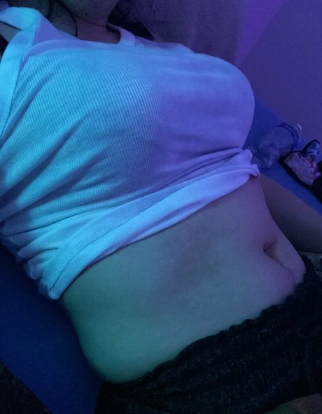 Nacktes geleaktes OnlyFans-Foto von Maponhand