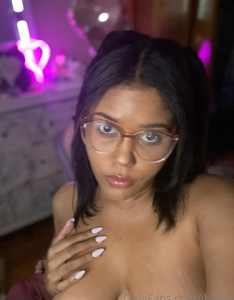 Nacktes geleaktes OnlyFans-Foto von Wholelottalaya