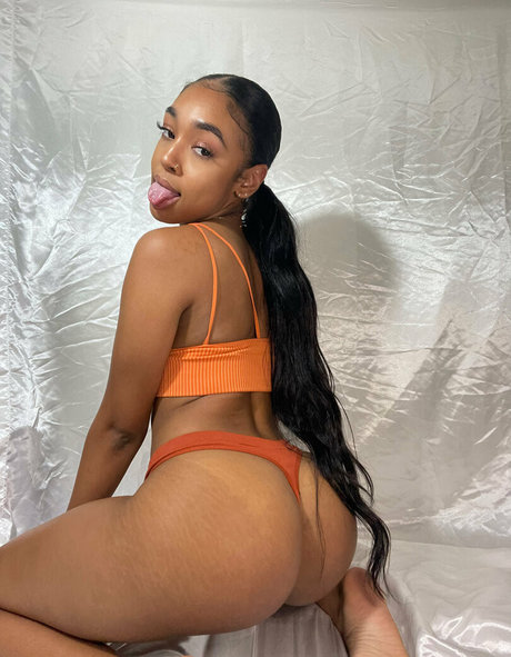Nacktes geleaktes OnlyFans-Foto von Poeticjusticeee