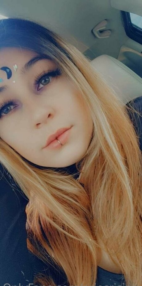 Nacktes geleaktes OnlyFans-Foto von Ariesrising