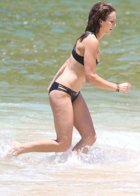 Troian Bellisario