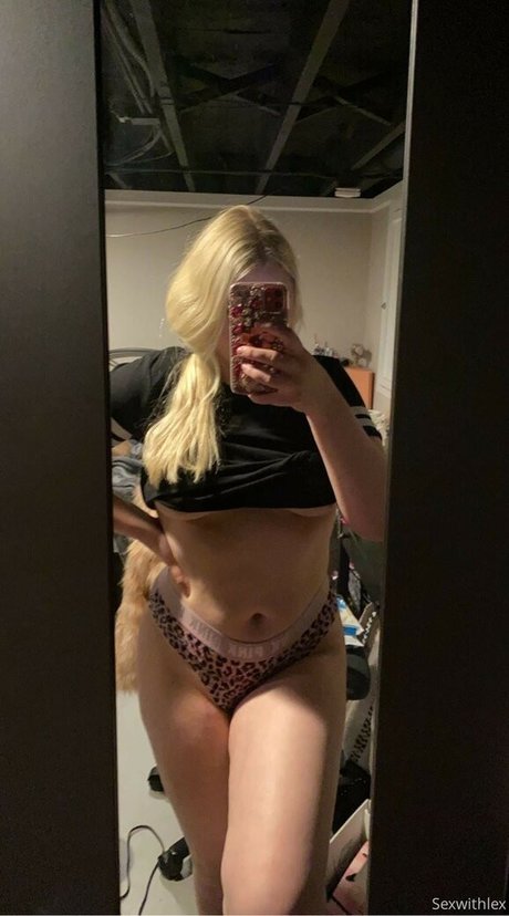 Nacktes geleaktes OnlyFans-Foto von Sexwithlex