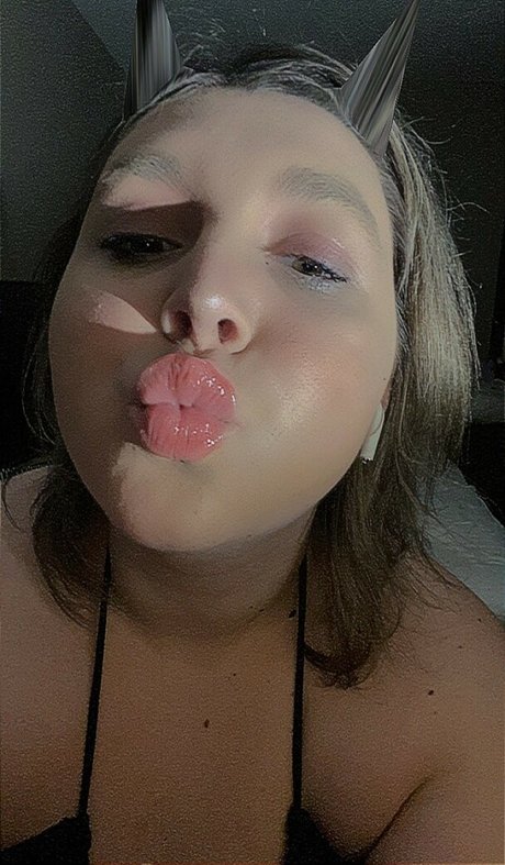 Nacktes geleaktes OnlyFans-Foto von Baddiealexaaa