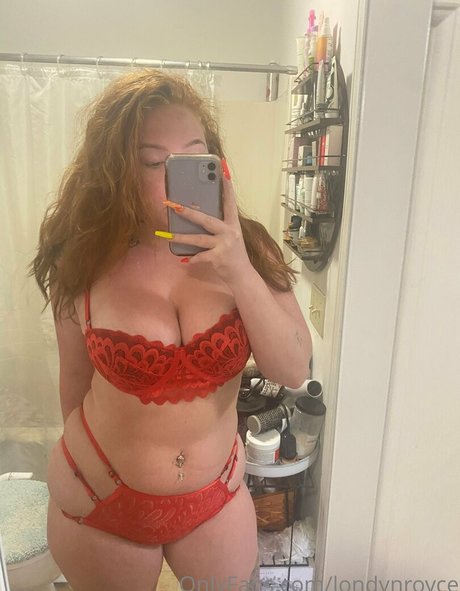 Nacktes geleaktes OnlyFans-Foto von Londynroyce
