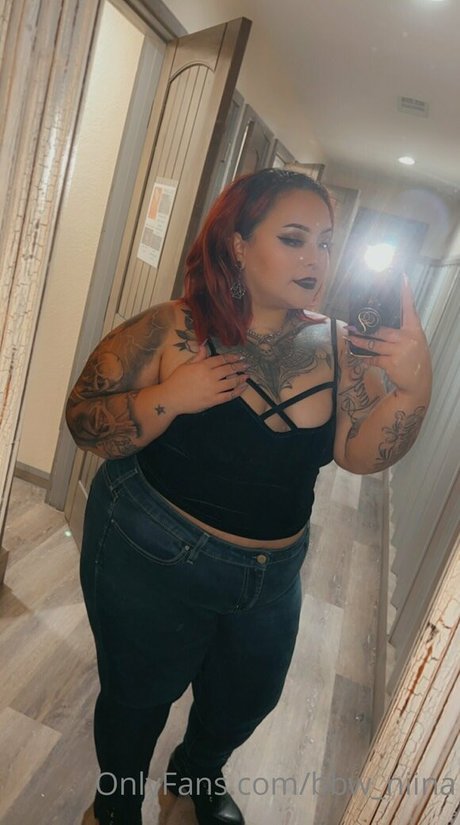 Nacktes geleaktes OnlyFans-Foto von Bbwniina
