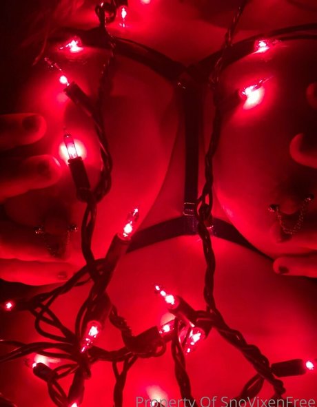 Nacktes geleaktes OnlyFans-Foto von Snovixenfree
