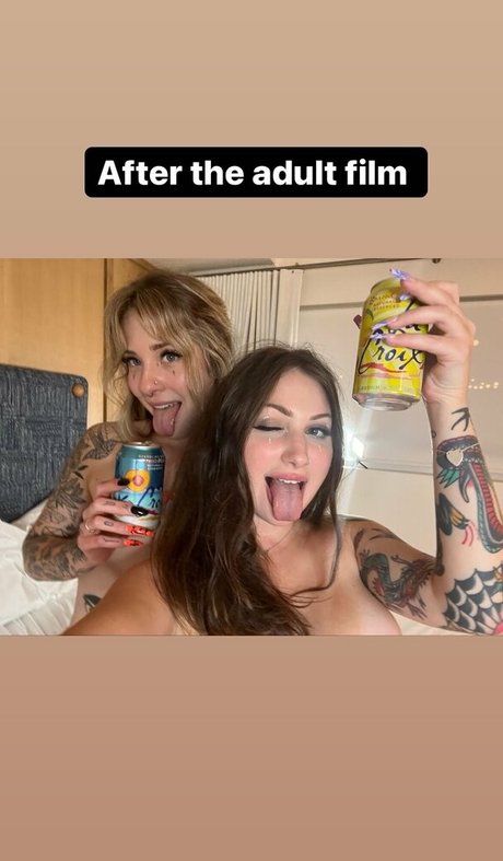 Nacktes geleaktes OnlyFans-Foto von Bellabluxxx