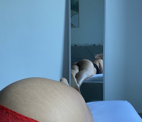 Nacktes geleaktes OnlyFans-Foto von Ludmyllamnr