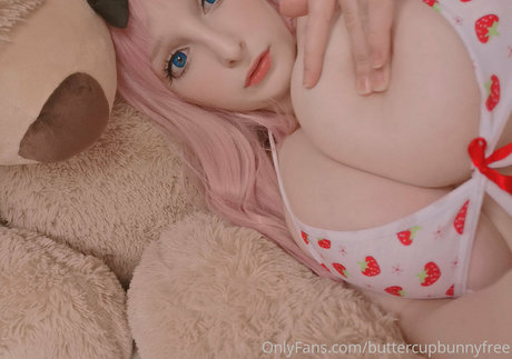 Nacktes geleaktes OnlyFans-Foto von Buttercupbunnyfree