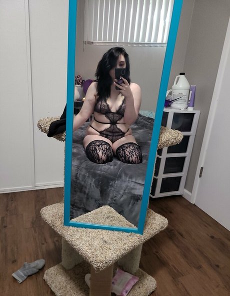 Nacktes geleaktes OnlyFans-Foto von Prinxessxnikki